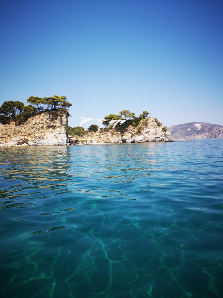 Cameo island from the sea